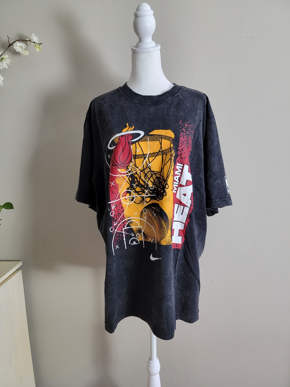 Nike Miami Heat Black Graphic Short-Sleeve Tee Size XL